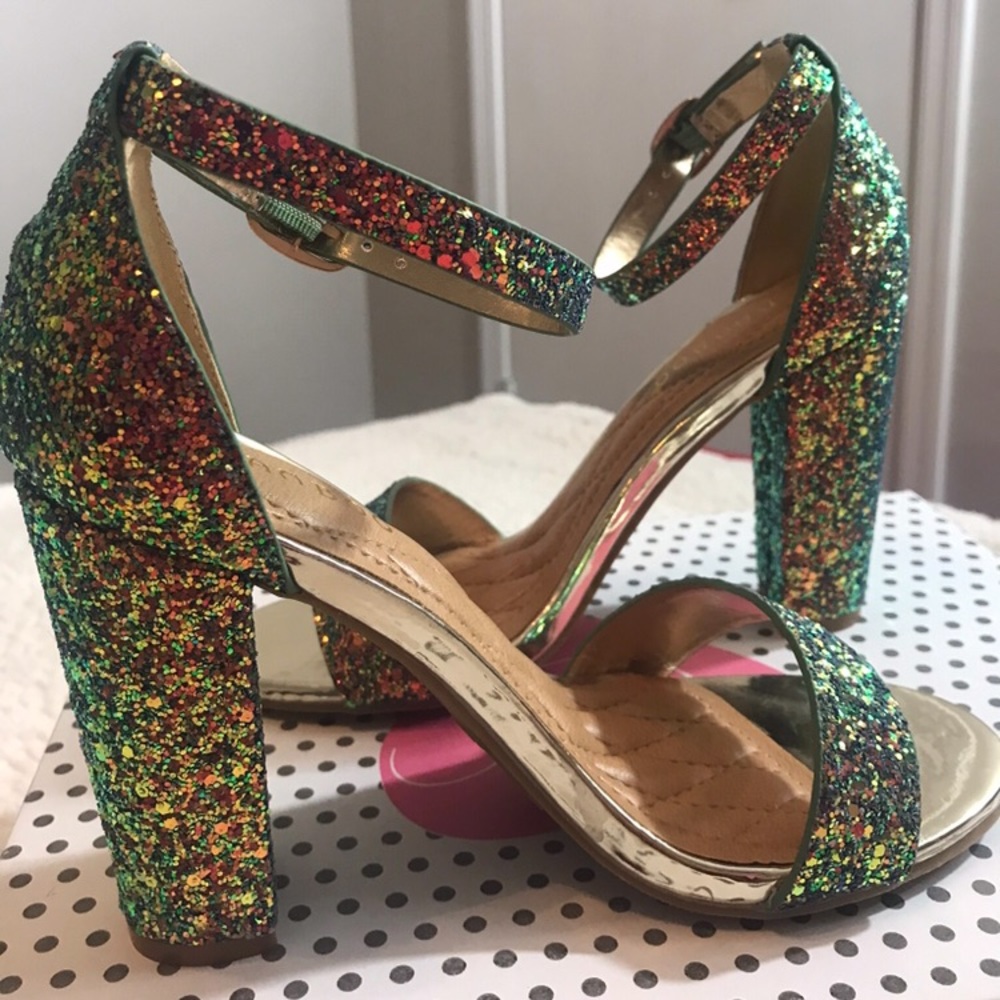 Brand new gorgeous heels size 6, New Years